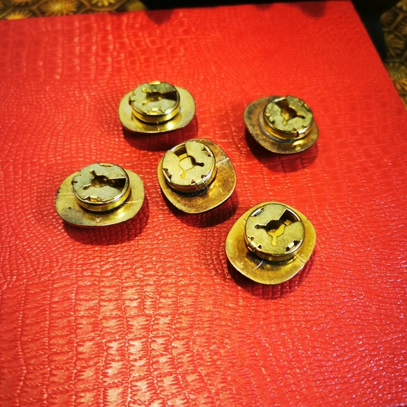 Set of Five Gold Tone and Pearlized Plastic Vintage Button Covers - Picture 5 of 11